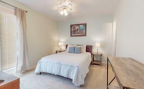 3 Bed 4 Bath Apartment In Destin